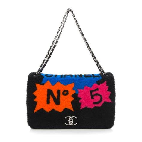 chanel no 5 comic bag|Chanel no 5 black friday.